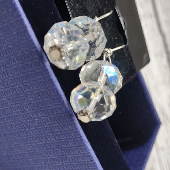 Dangle earrings Clear Stones. - Picture 2 of 5